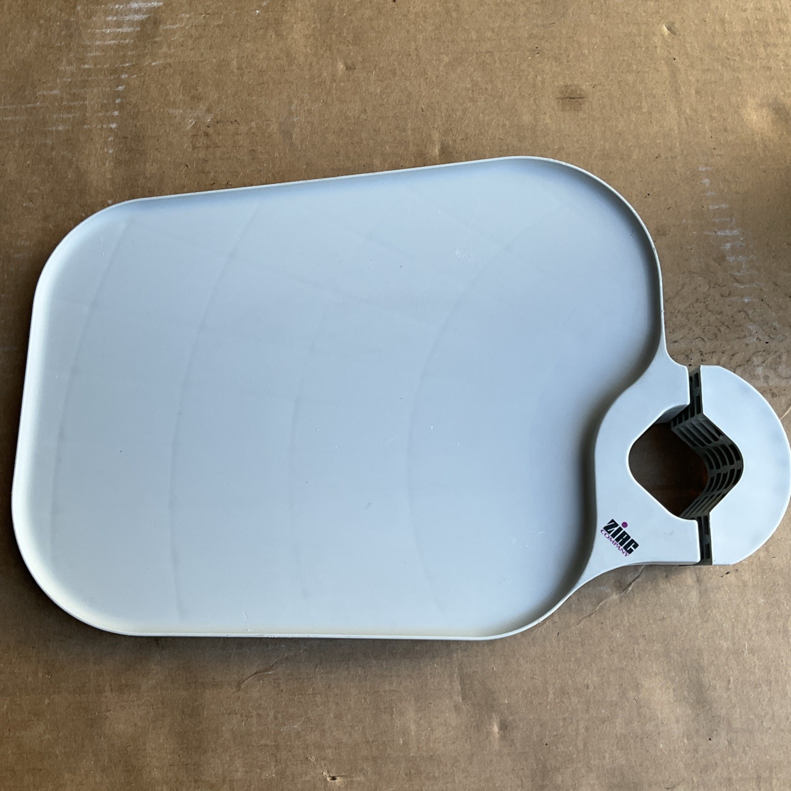 Post Mounted Dental Tray by Zirc – Light Grey
