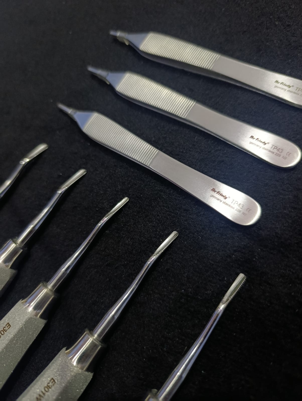 Lot of 8 PCS Hu-Friedy Dental Elevator&TISSUE PLIERS ADSON-BROWN #43
