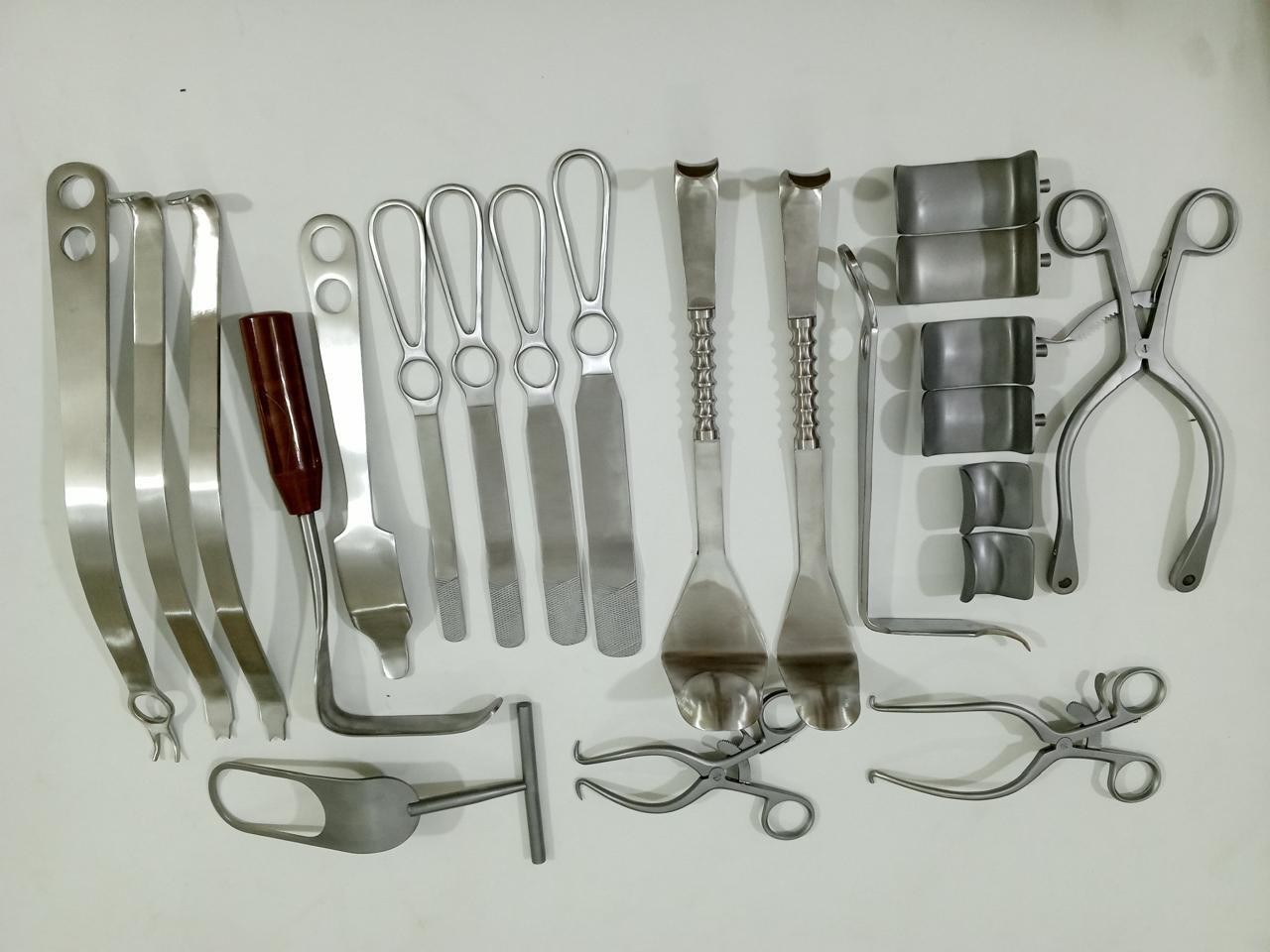 Shoulder Surgery Retractor System, German Steel Orthopedic instruments Set 22Pcs