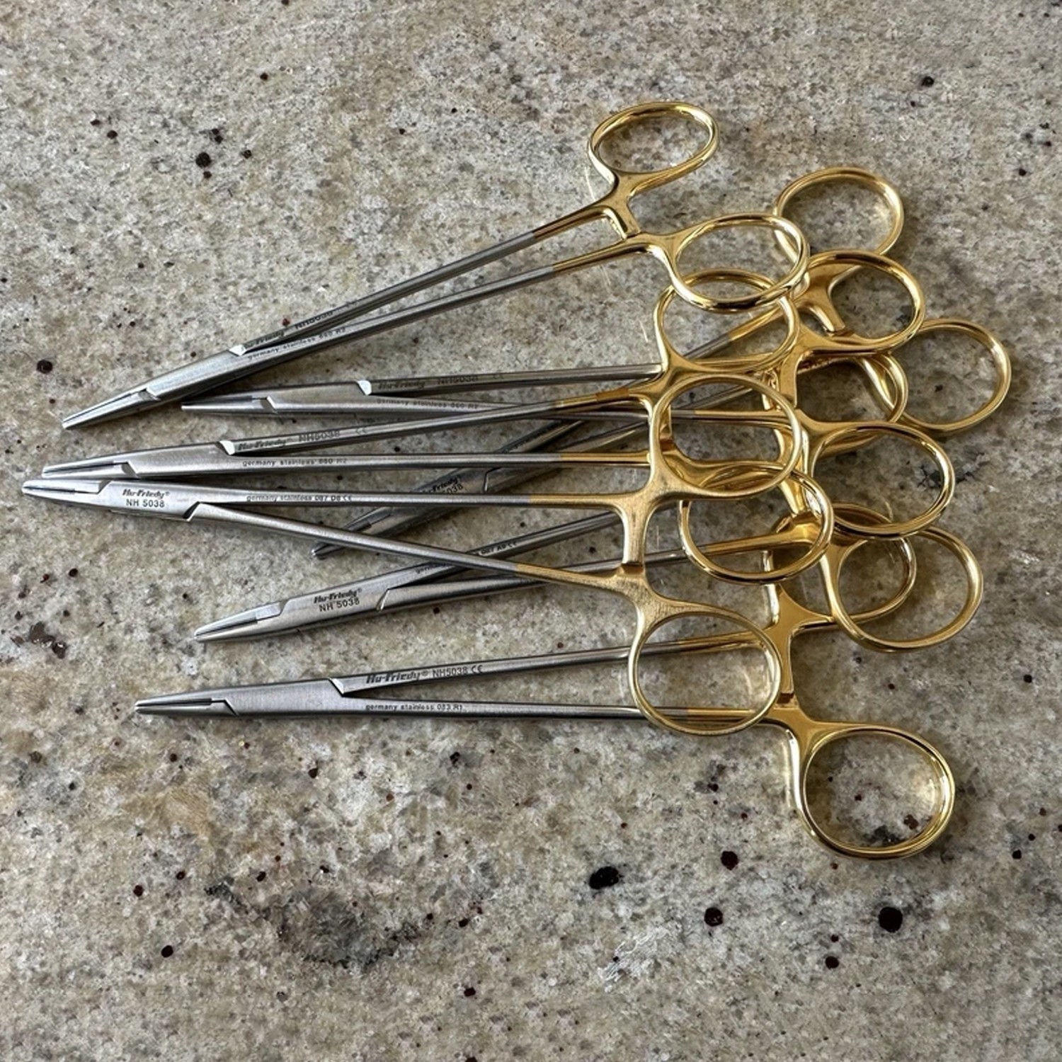 Hu-Friedy NH5038 Crile Wood Perma Sharp Needle Holder 6″ Lot 7 (Authentic) 7 Pcs
