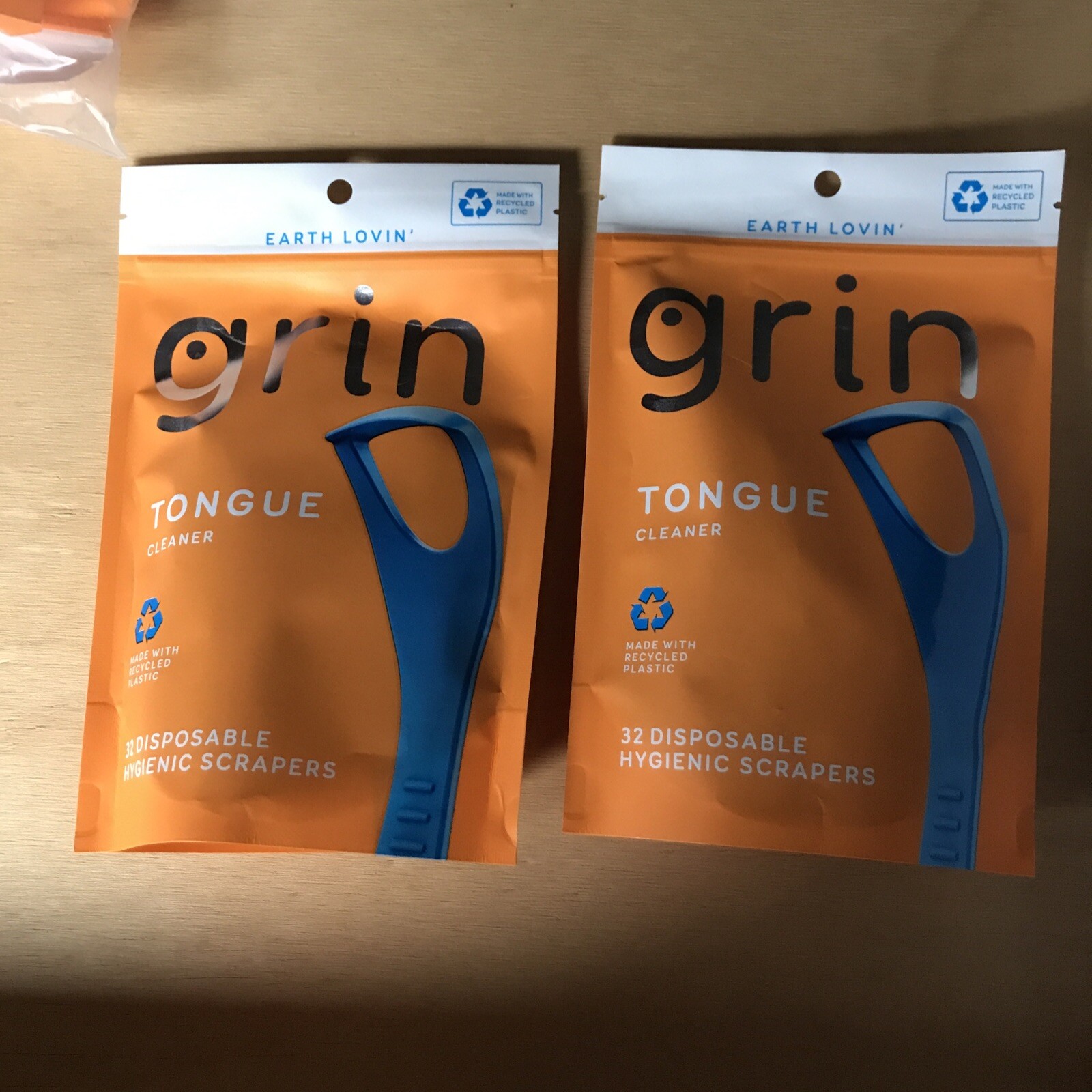 NEW 2pk 64ct EARTH LOVIN GRIN TONGUE CLEANER DISPOSABLE HYGIENIC SCRAPERS TRAVEL