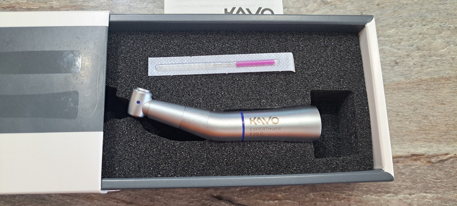 KaVo EXPERTmatic E20 C Latch-Type Contra-Angle (1:1) (New – Open Box)