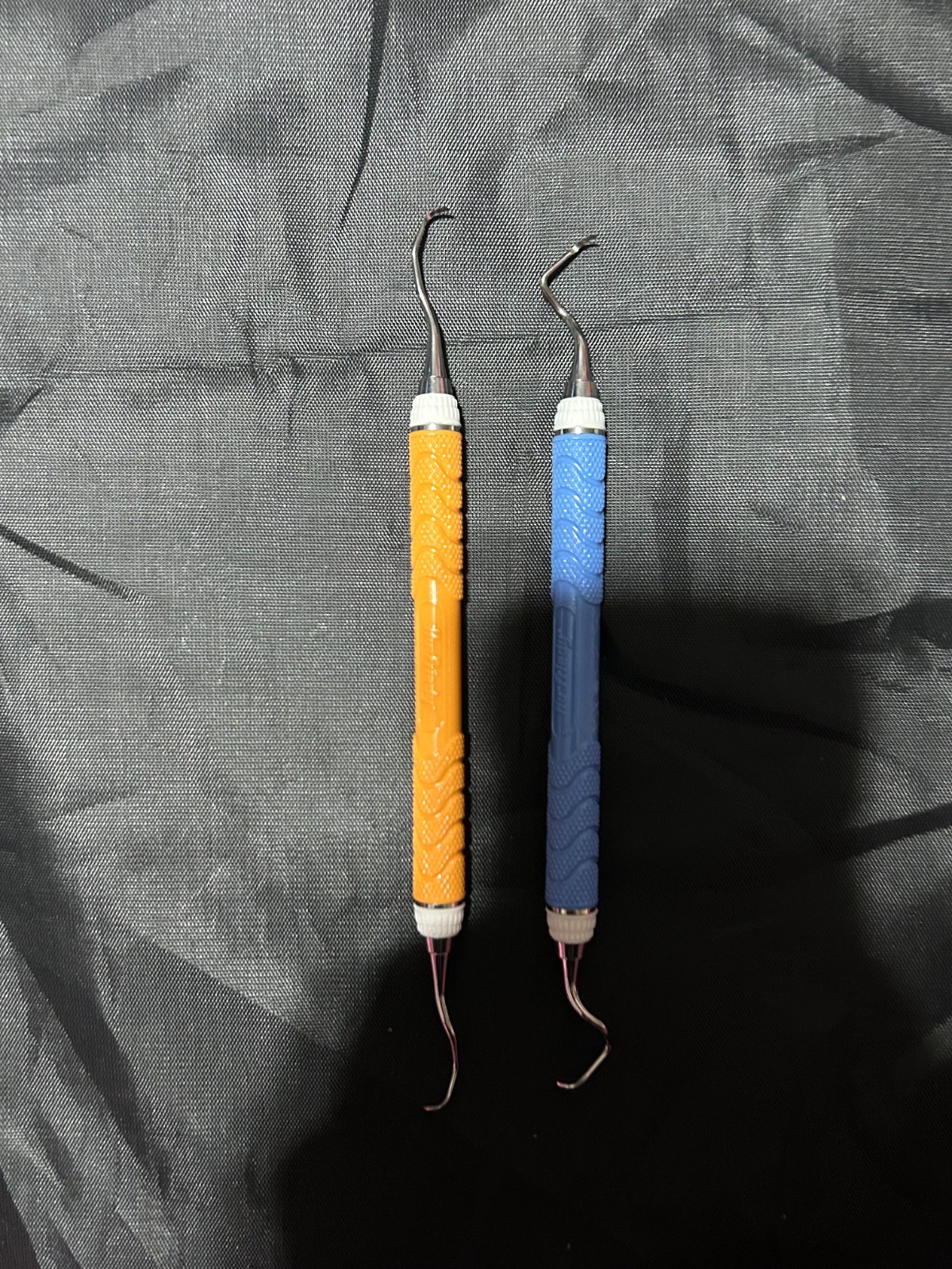Hu-Friedy 2 Dental Instruments SG 15/16+ SG 17/18 – Great Condition – School Use