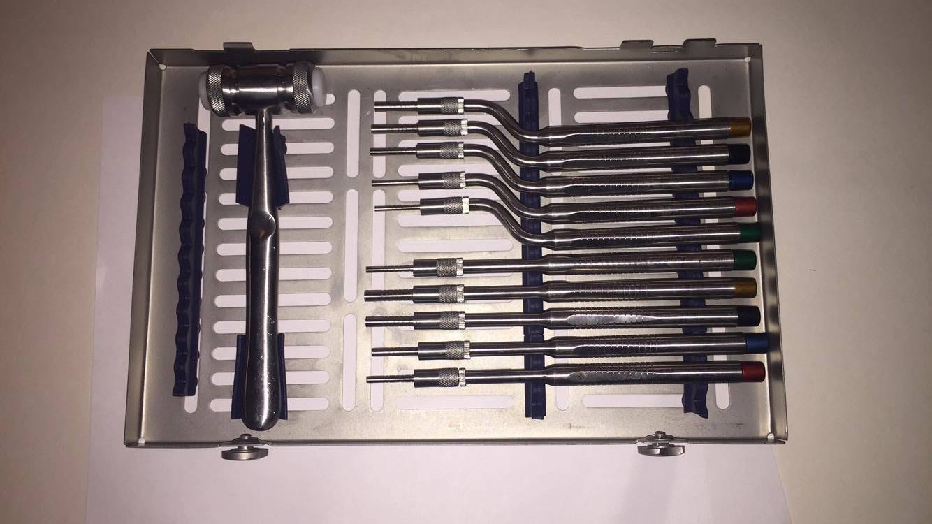 Set of 11pcs Dental Stainless Steel Osteotomes with mallet in Cassette