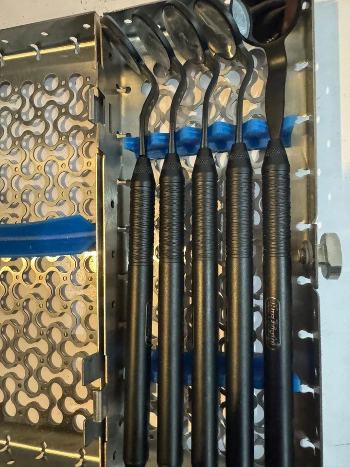 5x Hu-Friedy black mirror handle, MH6B with sterlization cassettes