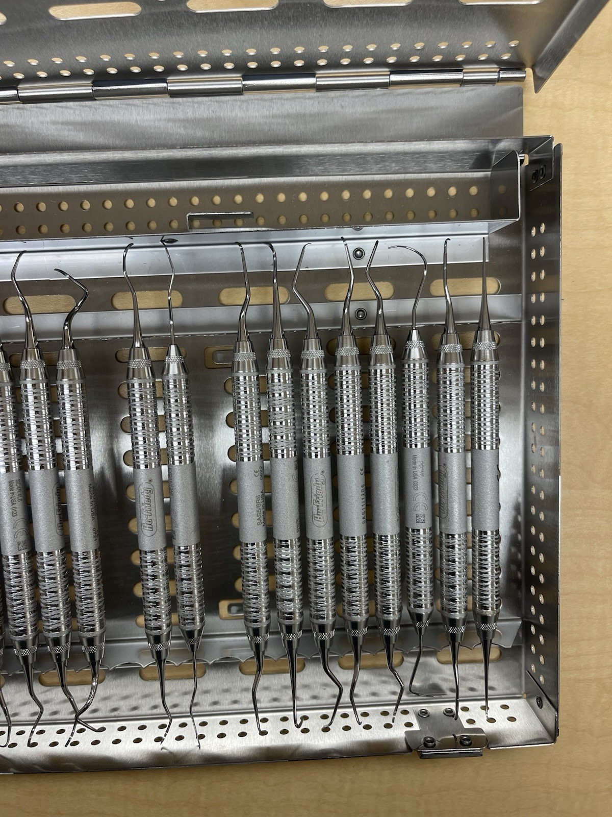 Hu-Friedy Periodontal Instruments And Cassette