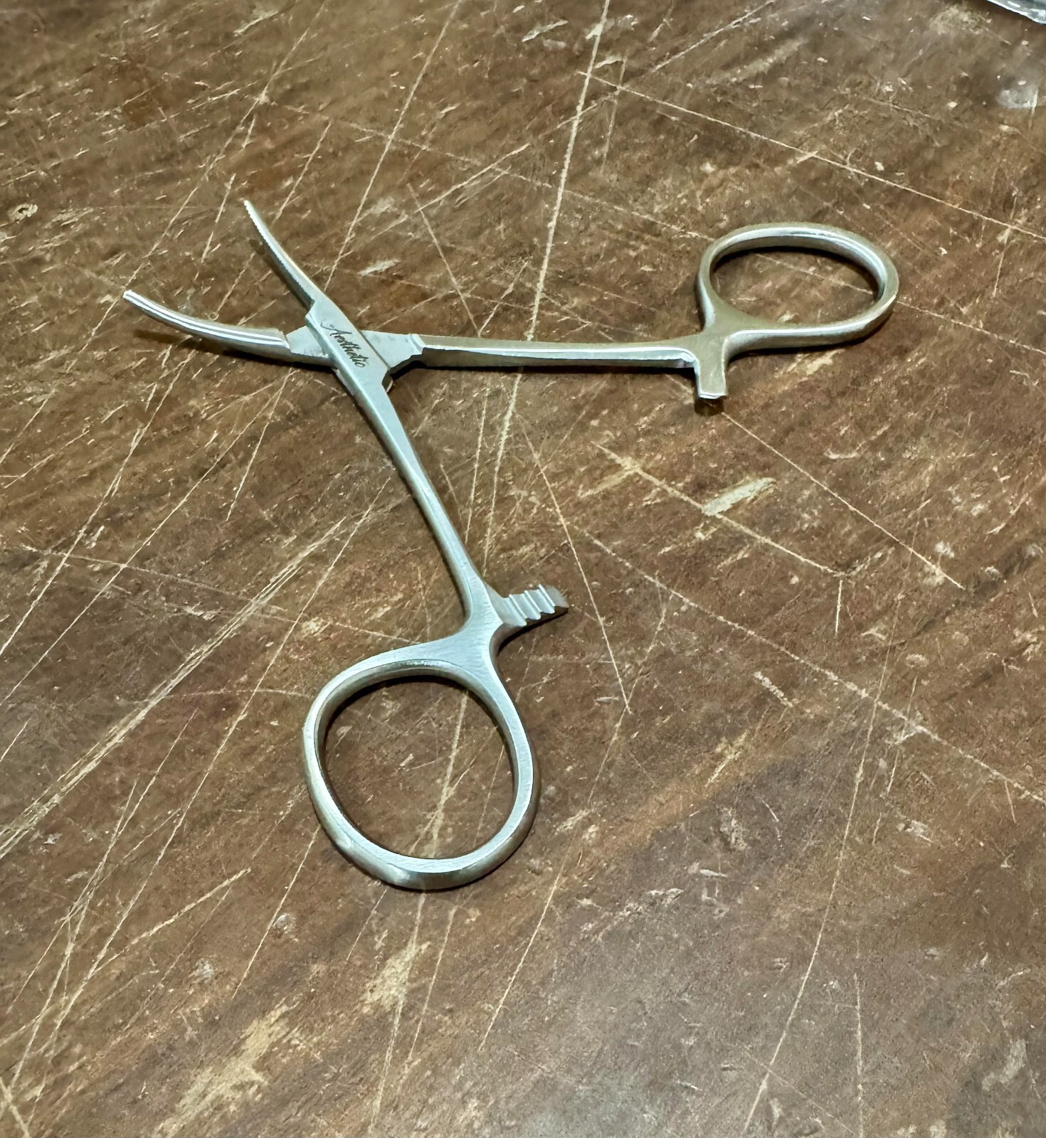 Surgical Mosquito Forceps Curved 3.5″ Serrated Jaws Locking Clamping CE