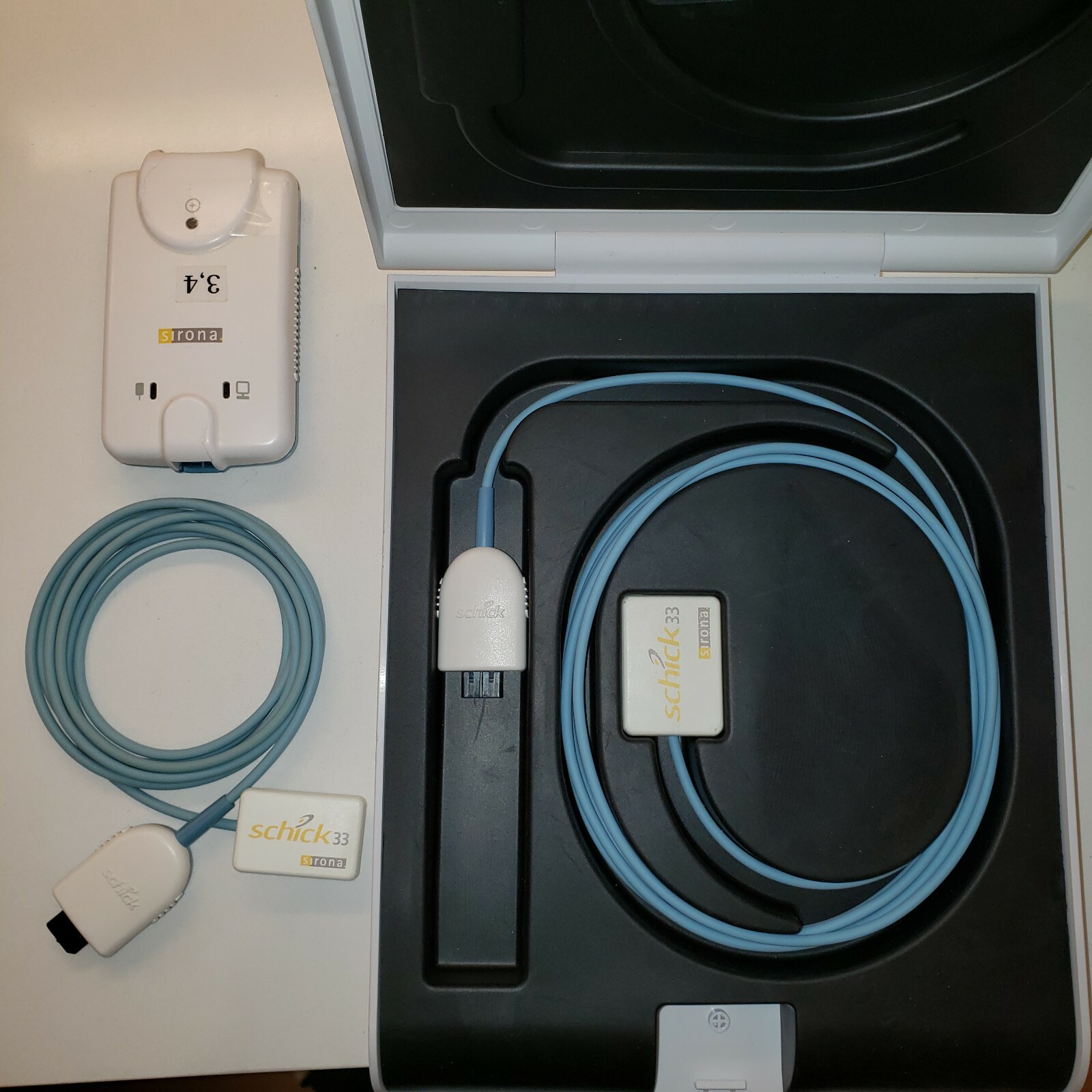 Schick 33 Size 1 and Size 2 Digital X-Ray Sensor with 1 USB Remote Hub