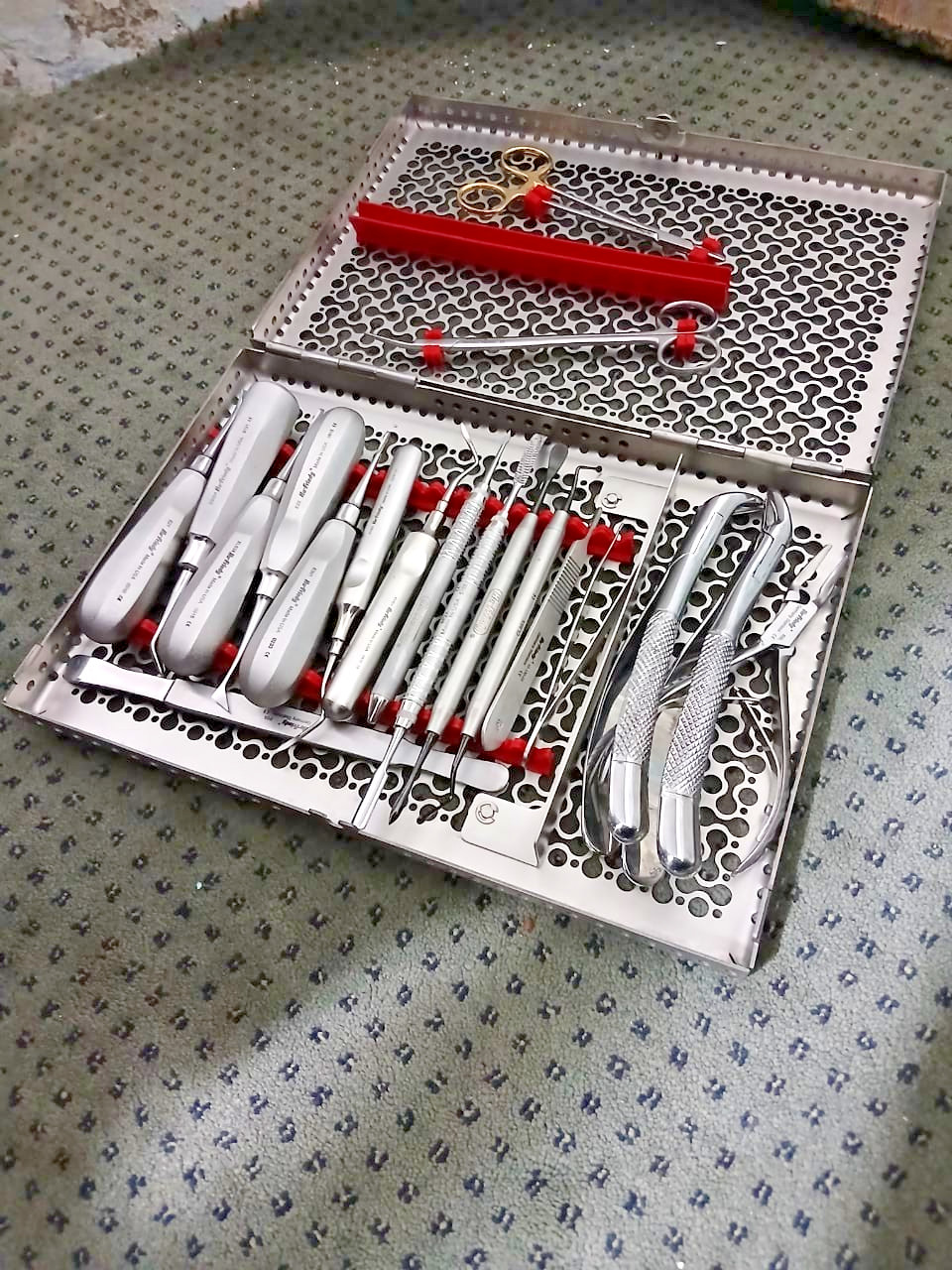 Professional Hu-Friedy Koerner Oral Surgery Kit – Complete Basic Dental Set