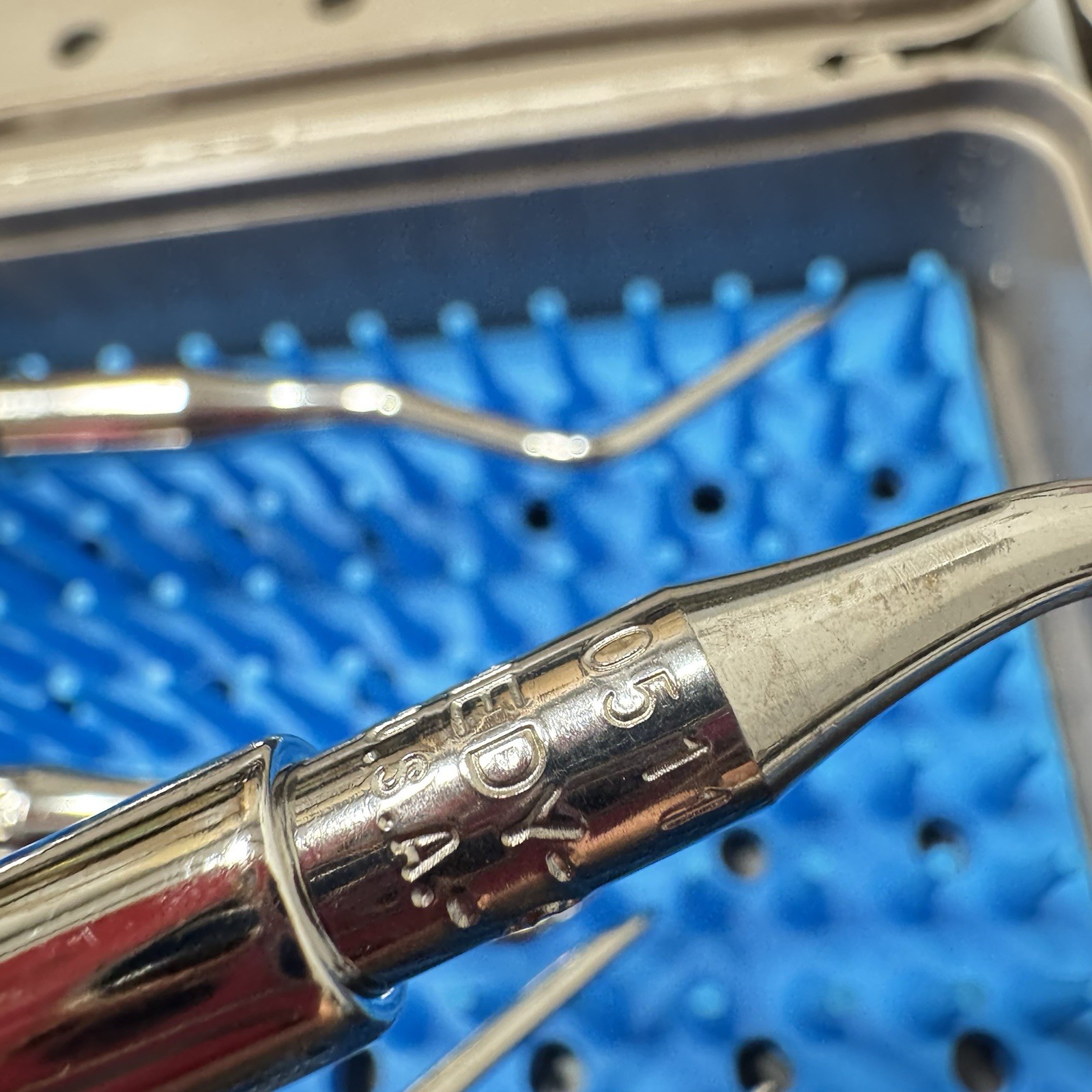 Hu-Friedy Dental, Surgical Elevator, Root Tip Size EHB 2 & 3 VA Surplus