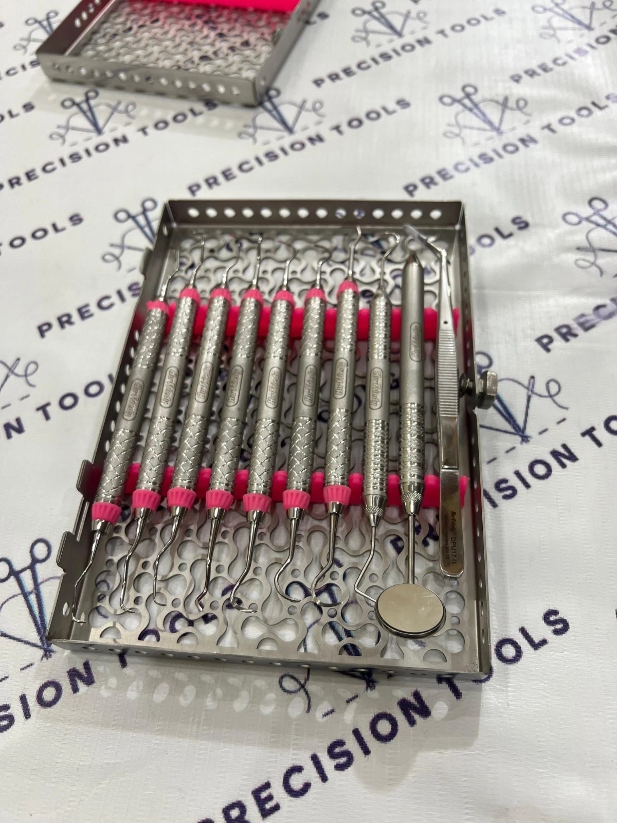 Hu Friedy Dental Hygiene Instruments Set of 10 PCS With Sterlization Cassette