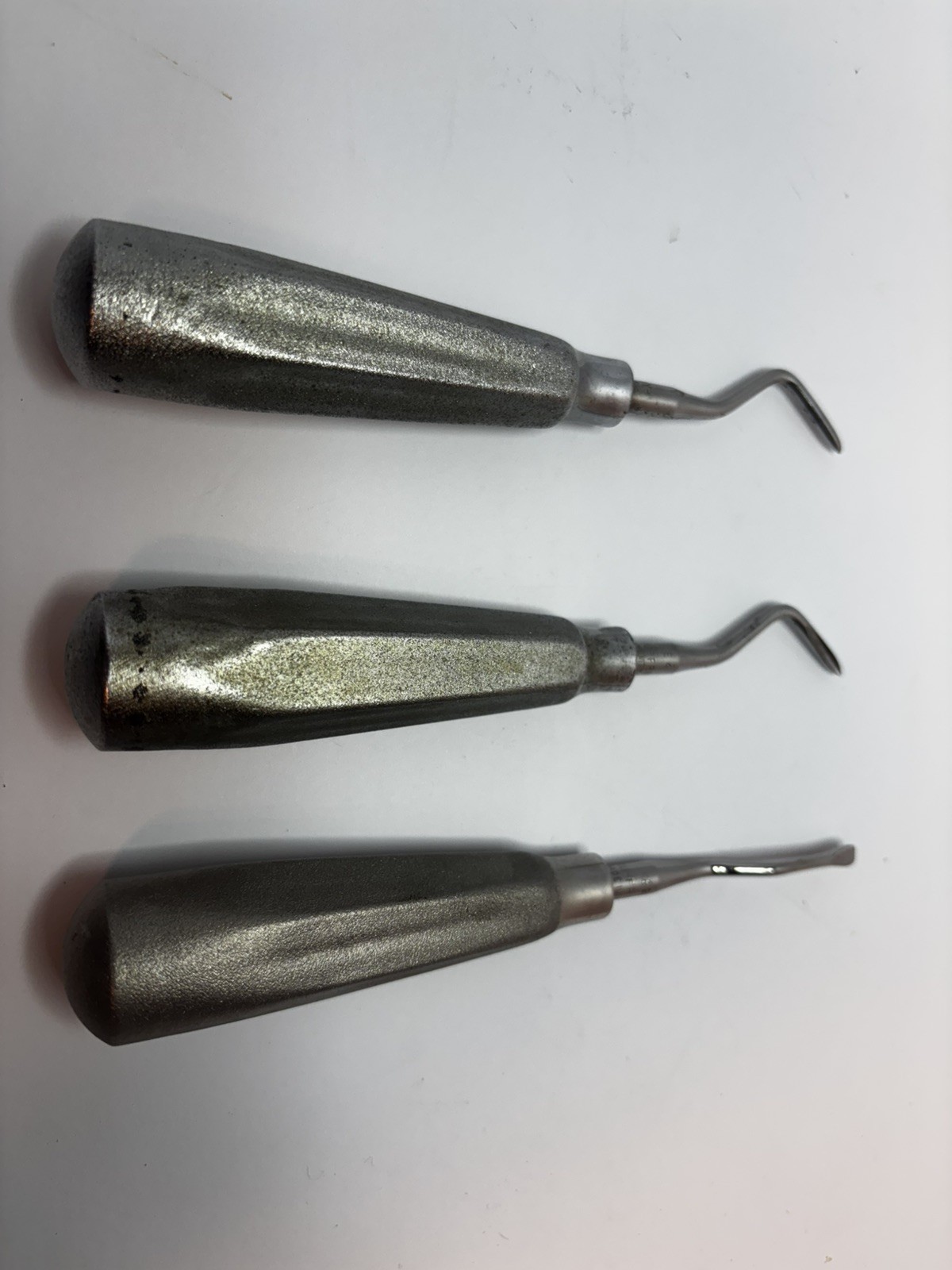 Three Hu-Friedy Dental tools E4 E92 E5 Elevator tooth teeth extraction off grid