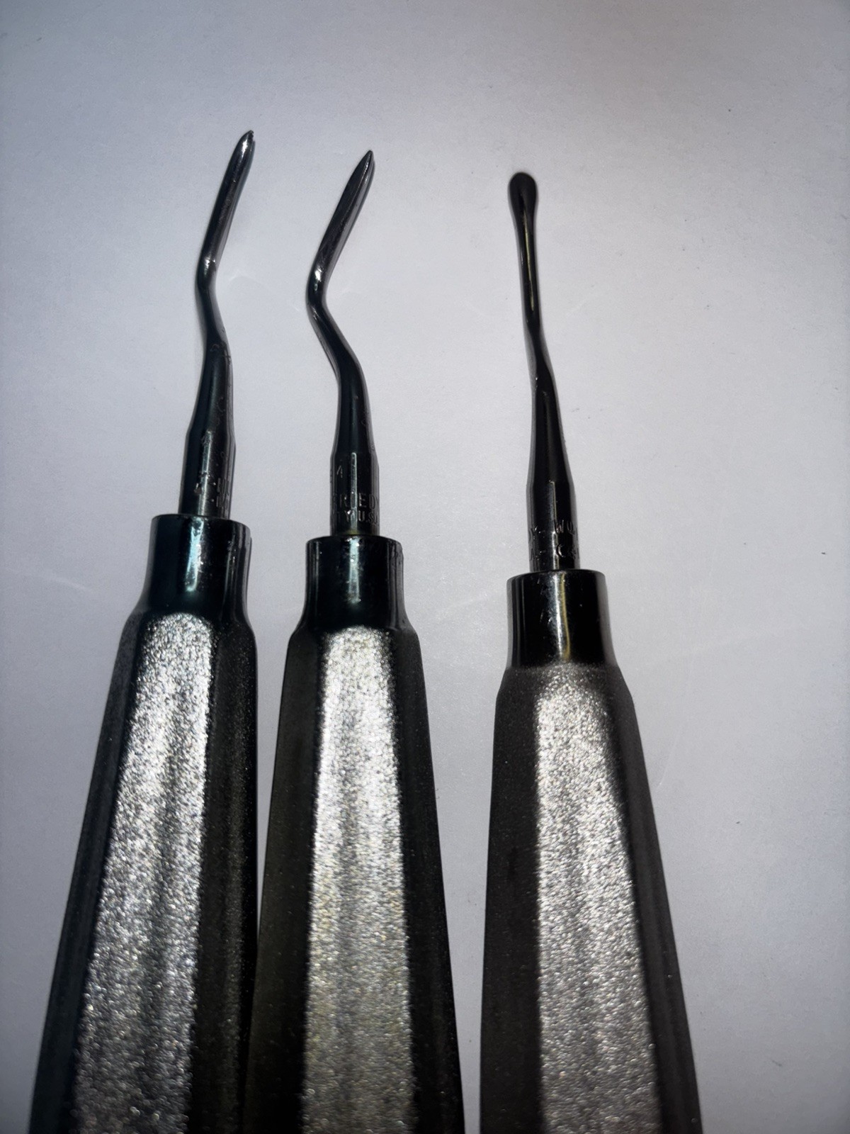 Three Hu-Friedy Dental tools E4 E92 E5 Elevator tooth teeth extraction off grid