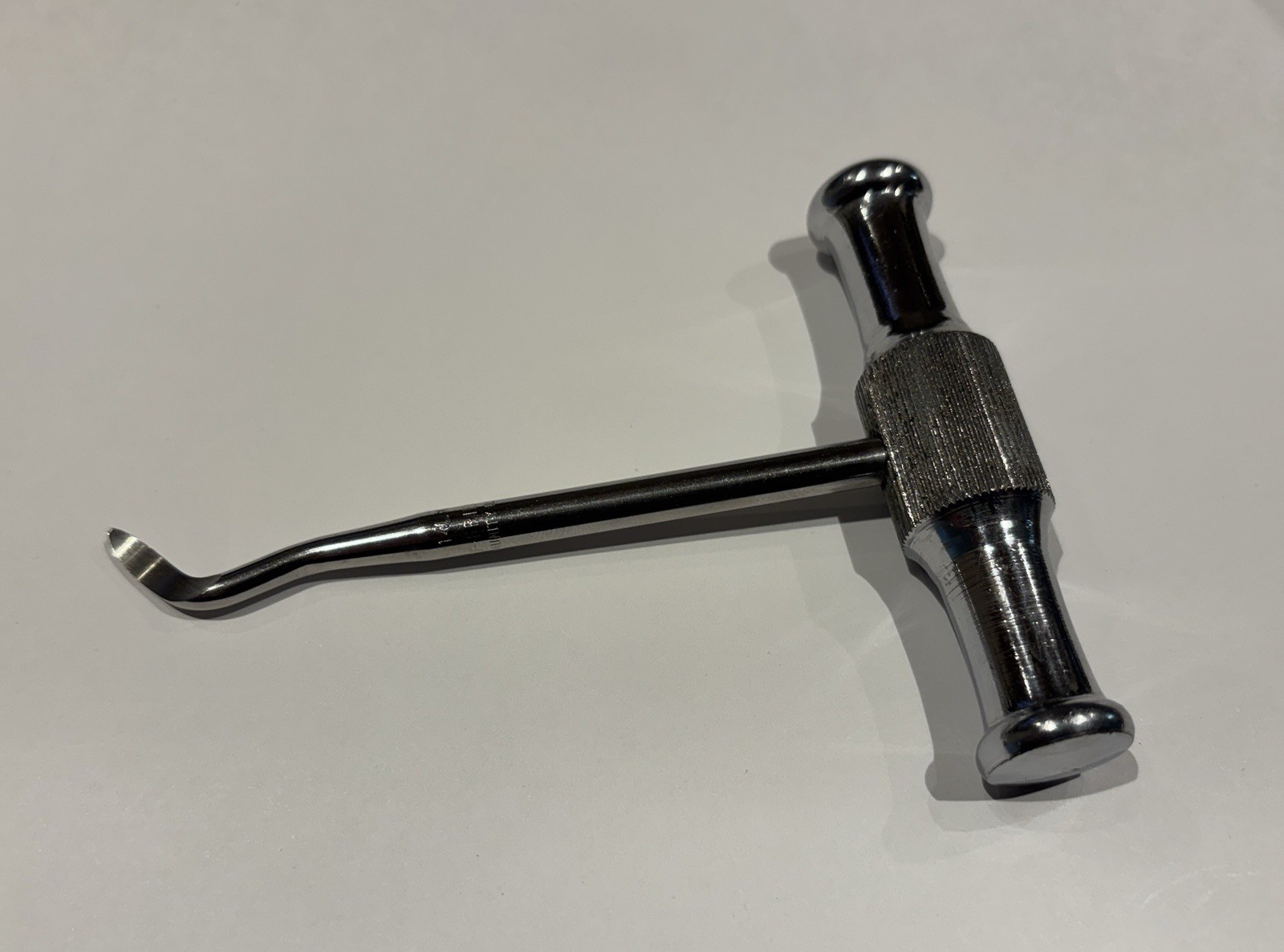 HU-FRIEDY IMMUNITY ELEVATOR CROSS BAR HANDLE E14 LX
