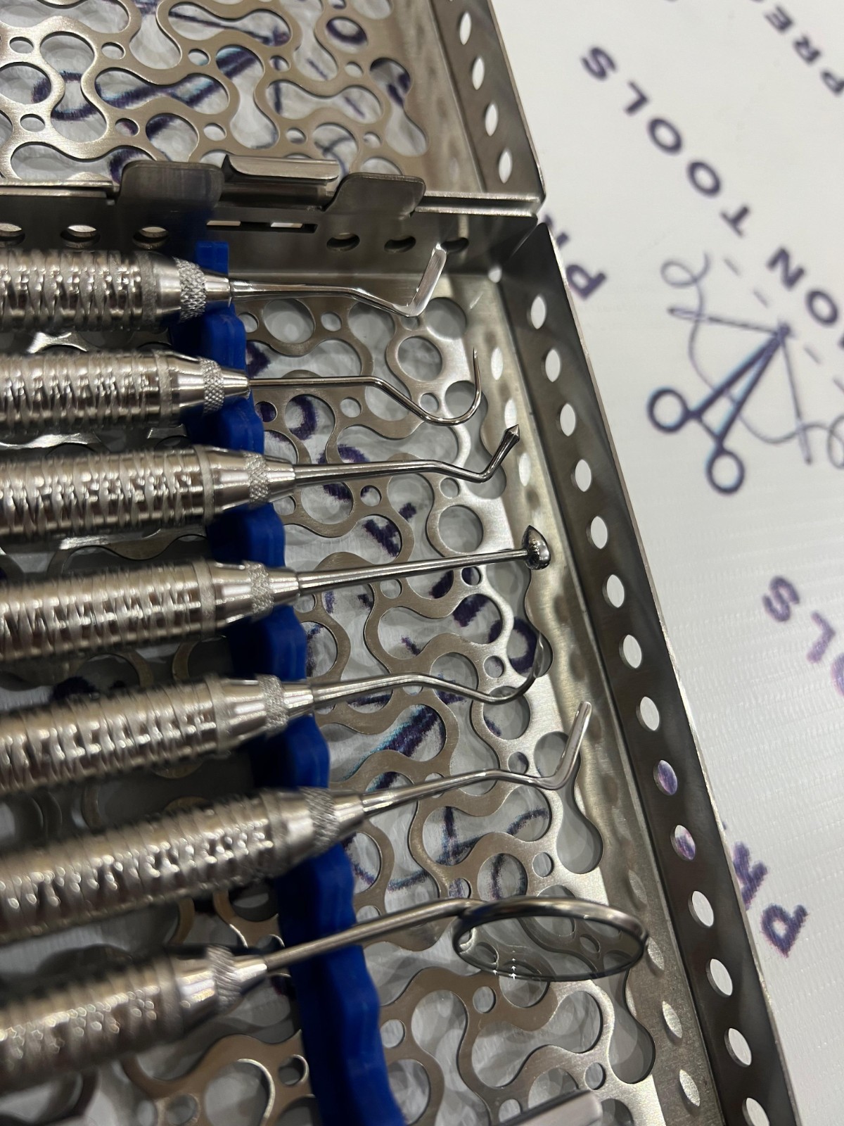 Hu-Friedy Dental Composite Instruments Set of 9 PCS with Sterilization Cassette