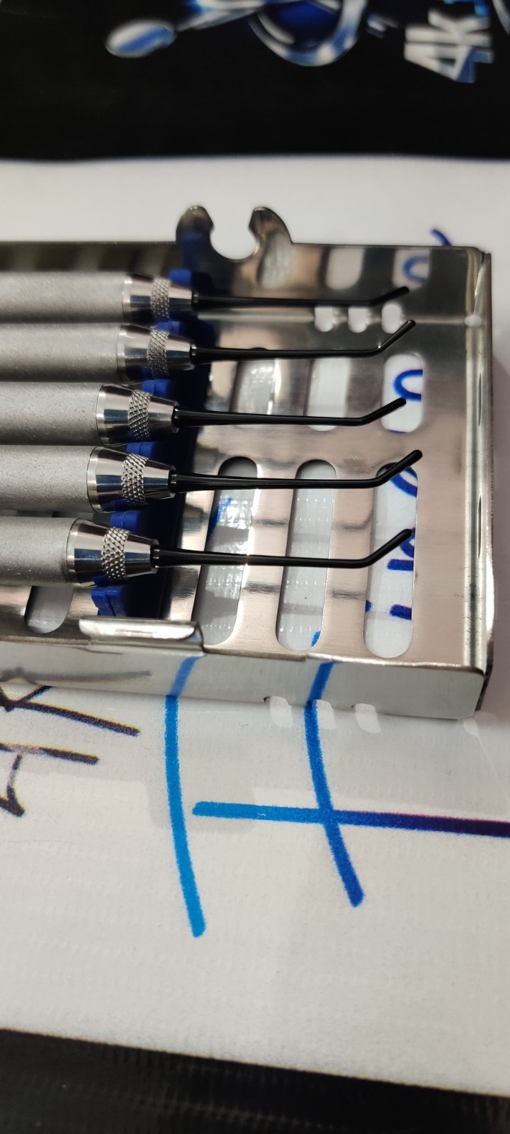 Lot of 5 Hu-Friedy Dental #2 Goldstein Flexi-Thin Composite Instrument TNCIGFT2