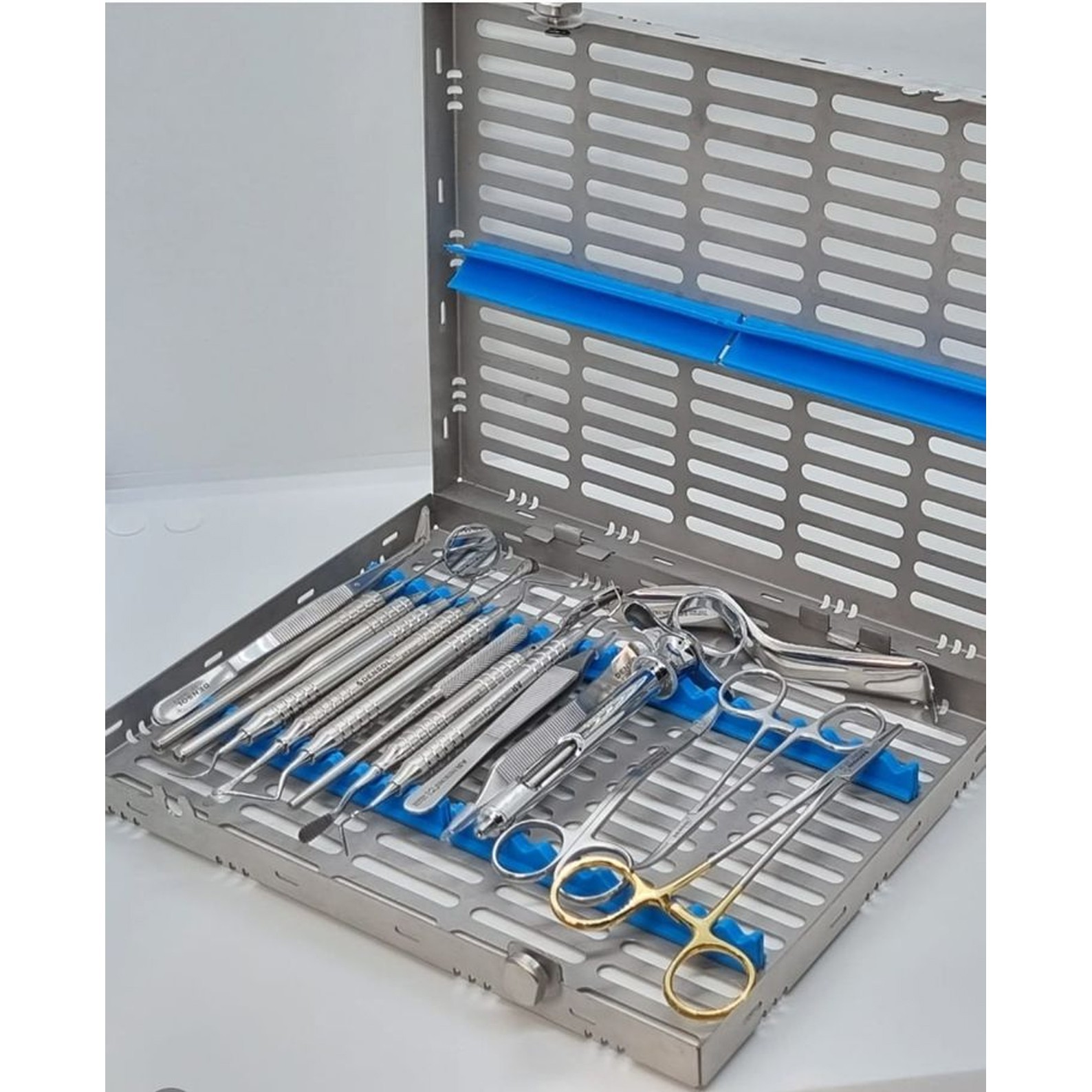 Basic Surgery Set Of 17 Pcs Instruments With Sterilization Cassette